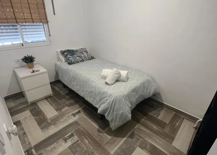 Lovely En Piso Compartido Privat bolig *